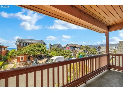 1379 Pacific Avenue Cannon Beach OR 97110