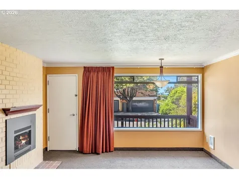 1379 Pacific Avenue Cannon Beach OR 97110