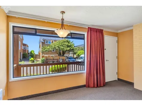 1379 Pacific Avenue Cannon Beach OR 97110