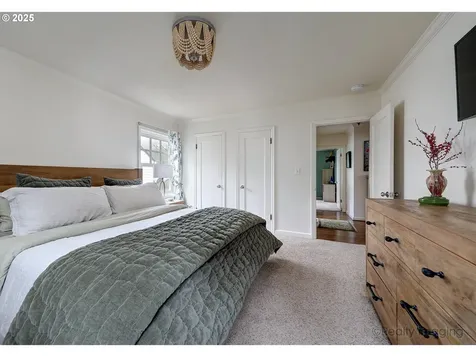 1665 SW Highland Parkway Portland OR 97221