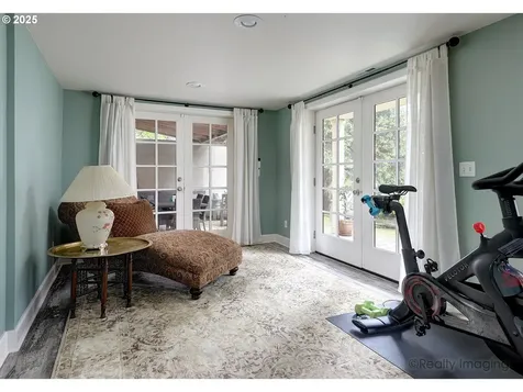 1665 SW Highland Parkway Portland OR 97221