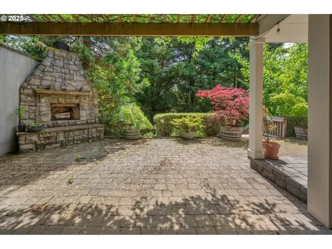 1665 SW Highland Parkway Portland OR 97221