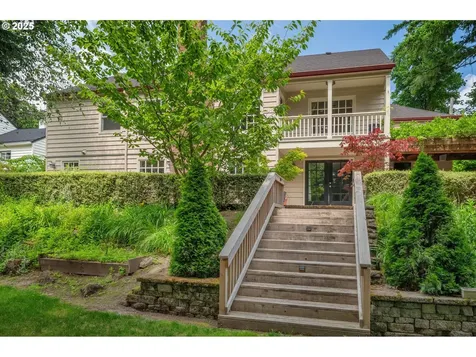 1665 SW Highland Parkway Portland OR 97221