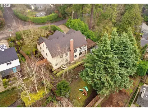 1665 SW Highland Parkway Portland OR 97221