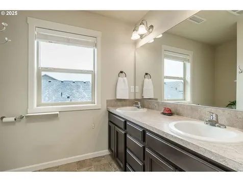 6620 NE 52nd Avenue Vancouver WA 98661