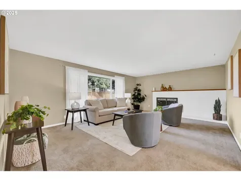 471 Roan Drive Eugene OR 97401