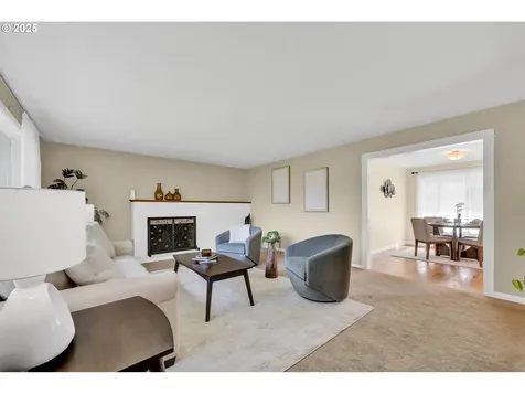 471 Roan Drive Eugene OR 97401