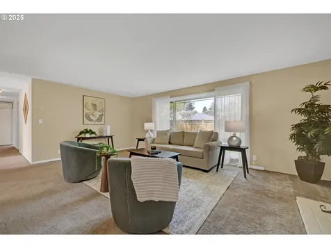 471 Roan Drive Eugene OR 97401