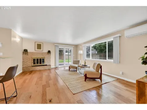 471 Roan Drive Eugene OR 97401