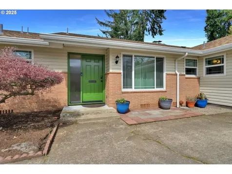 471 Roan Drive Eugene OR 97401