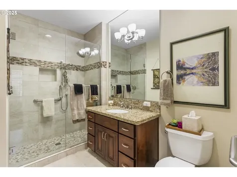 5525 SE Scenic Lane Vancouver WA 98661