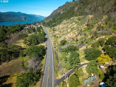 62071 State Highway 14 Underwood WA 98651