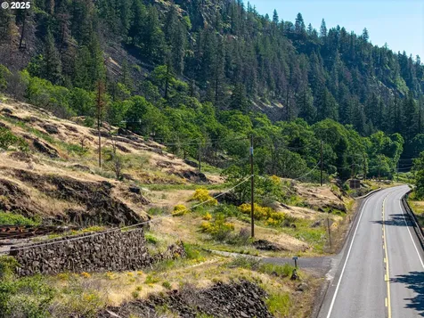62071 State Highway 14 Underwood WA 98651