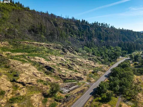 62071 State Highway 14 Underwood WA 98651