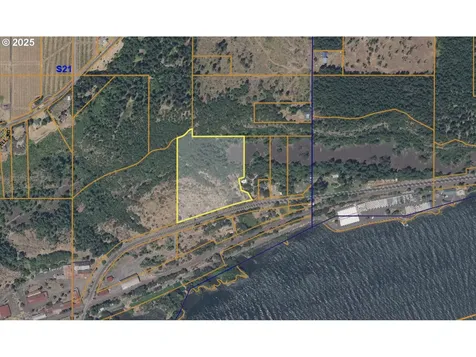 62071 State Highway 14 Underwood WA 98651