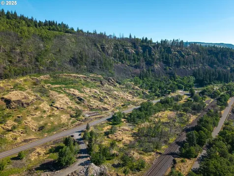 62071 State Highway 14 Underwood WA 98651