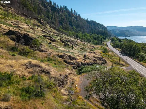 62071 State Highway 14 Underwood WA 98651