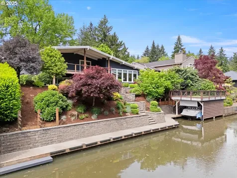 17739 Cardinal Drive Lake Oswego OR 97034