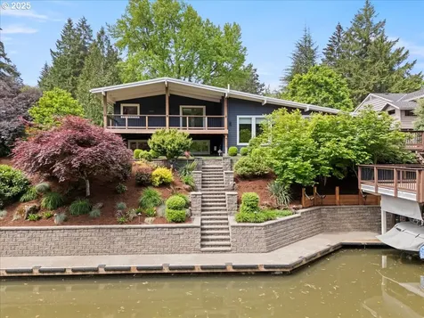 17739 Cardinal Drive Lake Oswego OR 97034