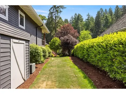 17739 Cardinal Drive Lake Oswego OR 97034