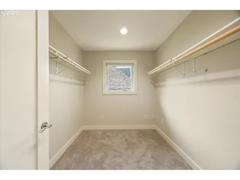 17739 Cardinal Drive Lake Oswego OR 97034