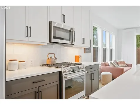 5105 NE 36th Avenue Portland OR 97211