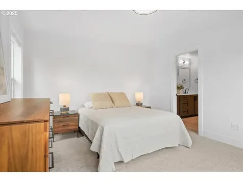 5105 NE 36th Avenue Portland OR 97211