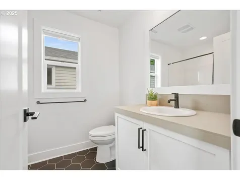 5105 NE 36th Avenue Portland OR 97211