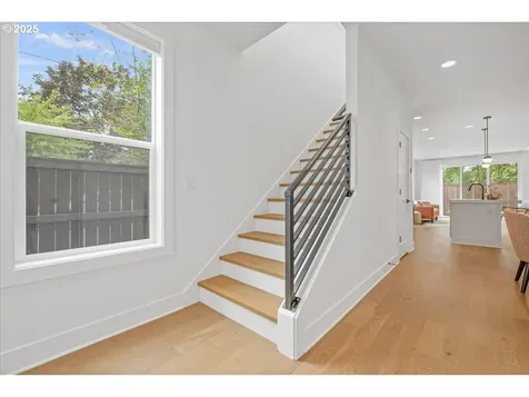 5105 NE 36th Avenue Portland OR 97211