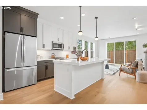 5105 NE 36th Avenue Portland OR 97211