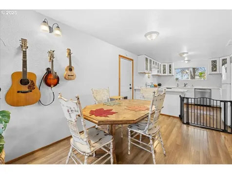 2305 7th Street Tillamook OR 97141