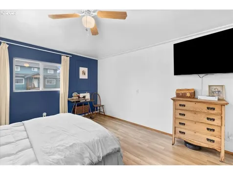 2305 7th Street Tillamook OR 97141
