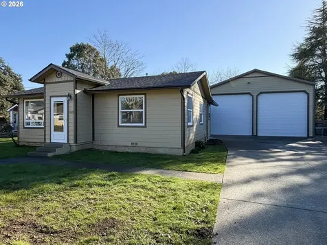 325 Railroad Street Brookings OR 97415