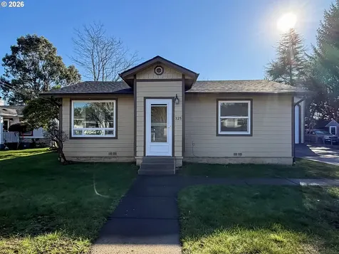 325 Railroad Street Brookings OR 97415
