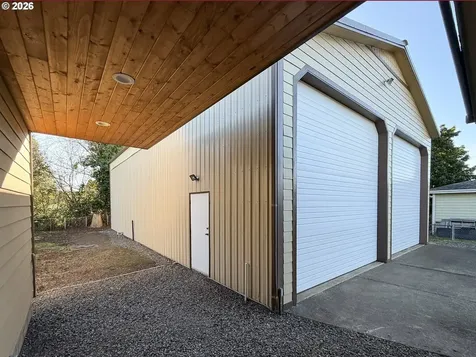 325 Railroad Street Brookings OR 97415