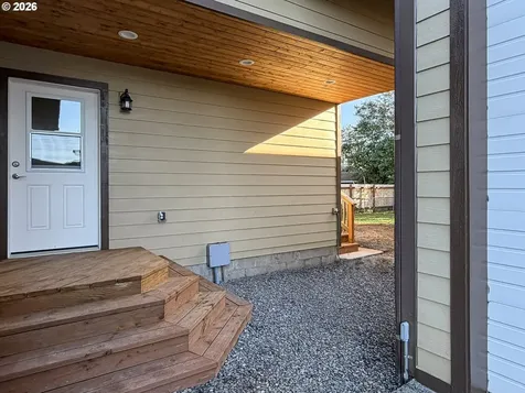 325 Railroad Street Brookings OR 97415