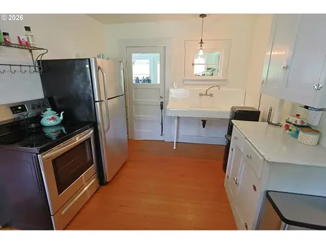 98397 Stian Smith Road Coos Bay OR 97420