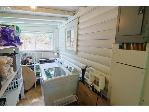 98397 Stian Smith Road Coos Bay OR 97420
