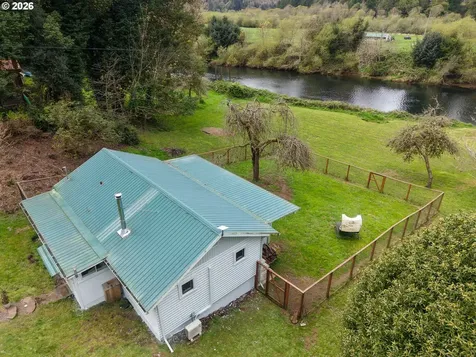 98397 Stian Smith Road Coos Bay OR 97420