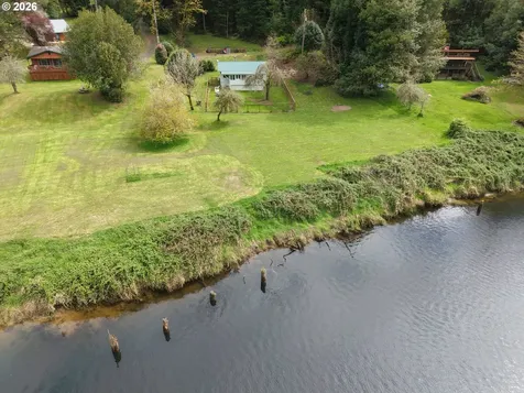 98397 Stian Smith Road Coos Bay OR 97420