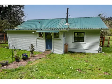 98397 Stian Smith Road Coos Bay OR 97420