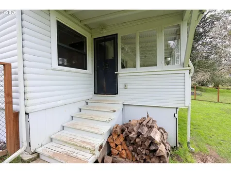 98397 Stian Smith Road Coos Bay OR 97420