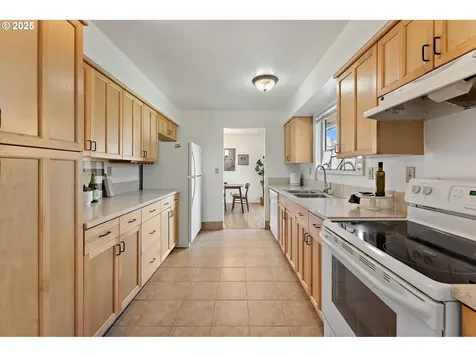 12715 SW Havencrest Street Portland OR 97225
