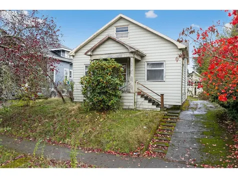 5635 NE 18th Avenue Portland OR 97211