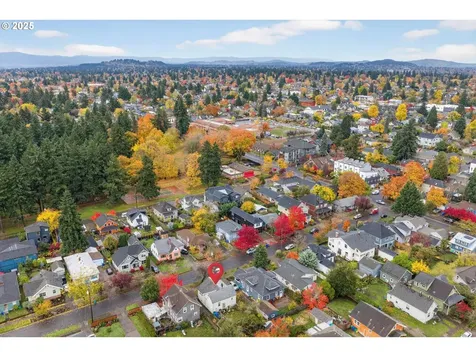 5635 NE 18th Avenue Portland OR 97211