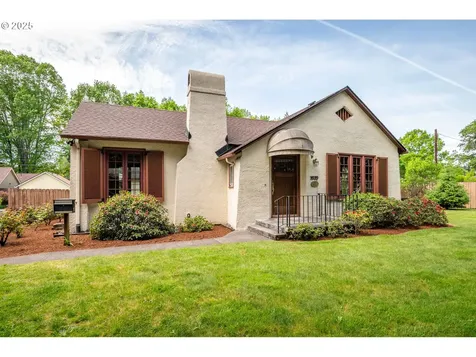 1639 21st Avenue Longview WA 98632