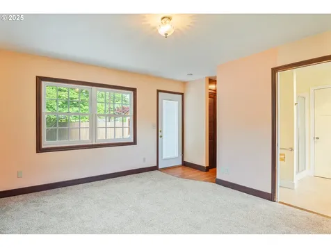 1639 21st Avenue Longview WA 98632