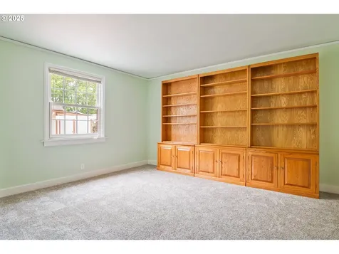 1639 21st Avenue Longview WA 98632