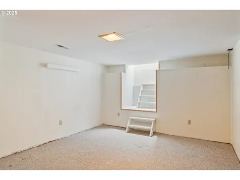 1639 21st Avenue Longview WA 98632