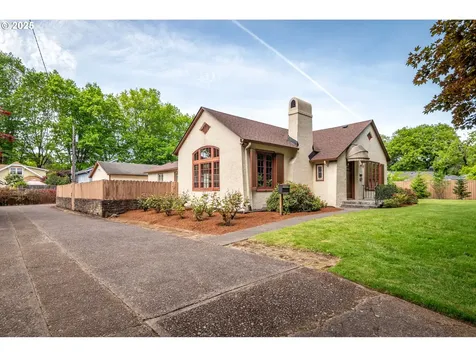 1639 21st Avenue Longview WA 98632